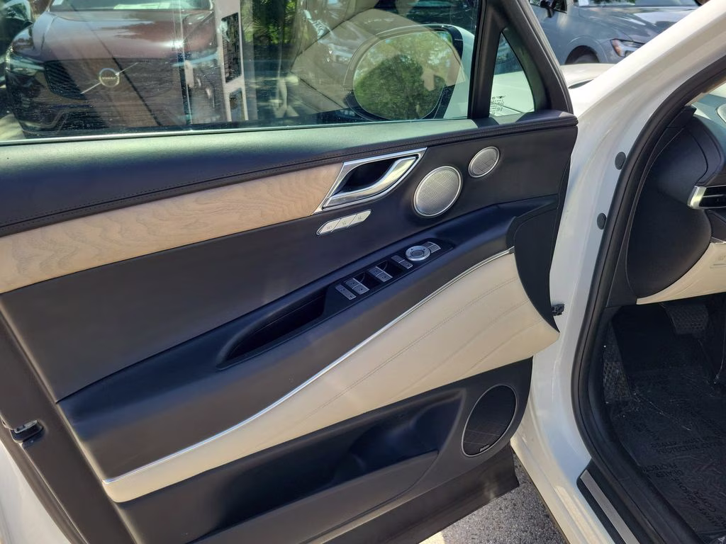 2022 Uyuni White Genesis GV80 2.5T Prestige RWD SUV