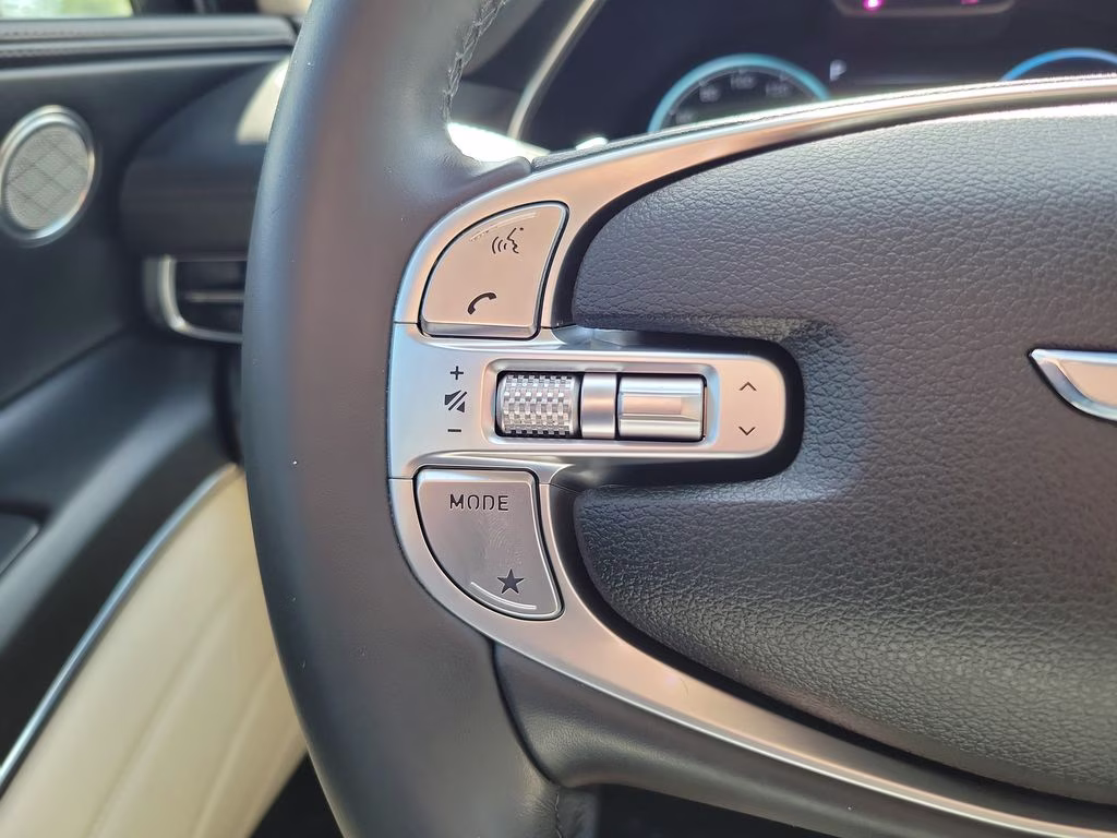 2022 Uyuni White Genesis GV80 2.5T Prestige RWD SUV