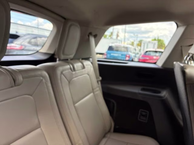2020 White Metallic Lincoln Aviator Grand Touring AWD SUV