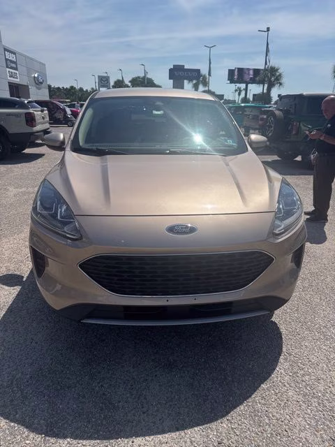 2020 Desert Gold Metallic Ford Escape SE AWD SUV