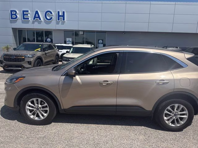 2020 Desert Gold Metallic Ford Escape SE AWD SUV