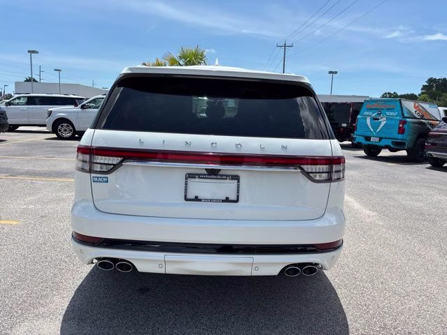2020 White Metallic Lincoln Aviator Grand Touring AWD SUV