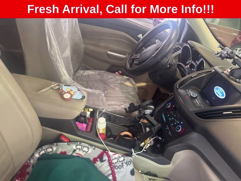 2019 Oxford White Ford Escape SEL 4X4 SUV