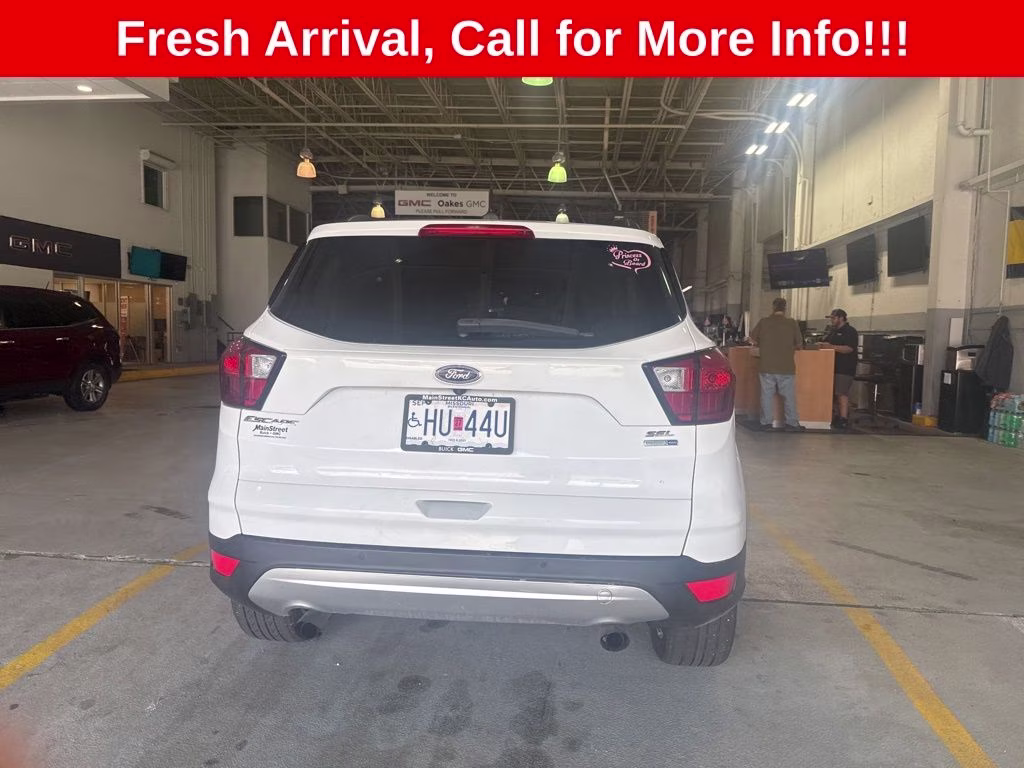 2019 Oxford White Ford Escape SEL 4X4 SUV