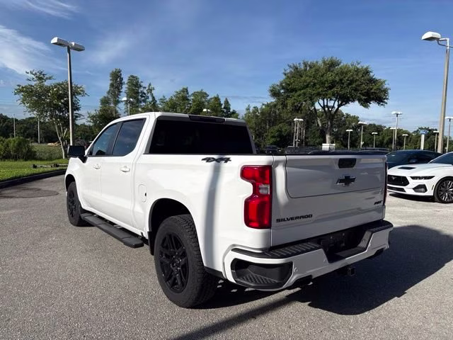 2025 Summit White Chevrolet Silverado 1500 RST Crew Cab Pickup 4X4 Truck