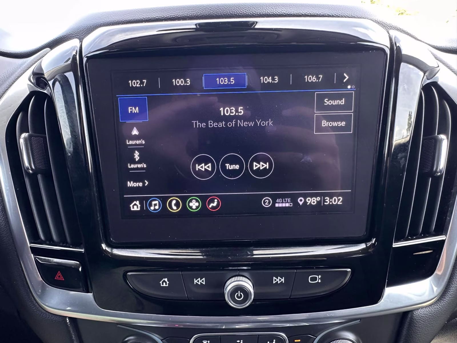 2021 Mosaic Black Metallic Chevrolet Traverse AWD 4dr LT Cloth w/1LT AWD SUV