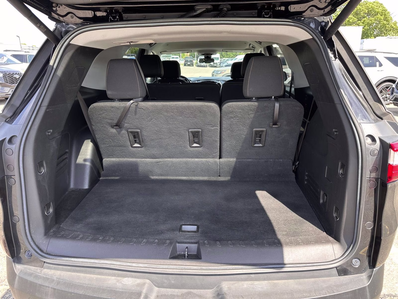 2021 Mosaic Black Metallic Chevrolet Traverse AWD 4dr LT Cloth w/1LT AWD SUV