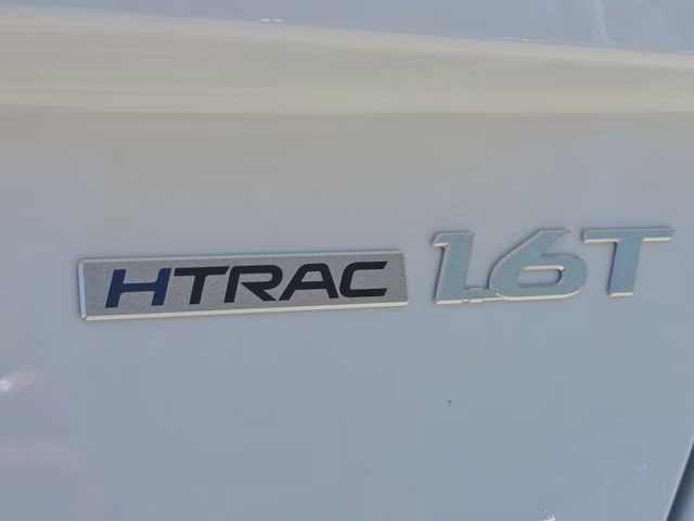2026 Atlas White Hyundai Kona SEL Premium AWD SUV