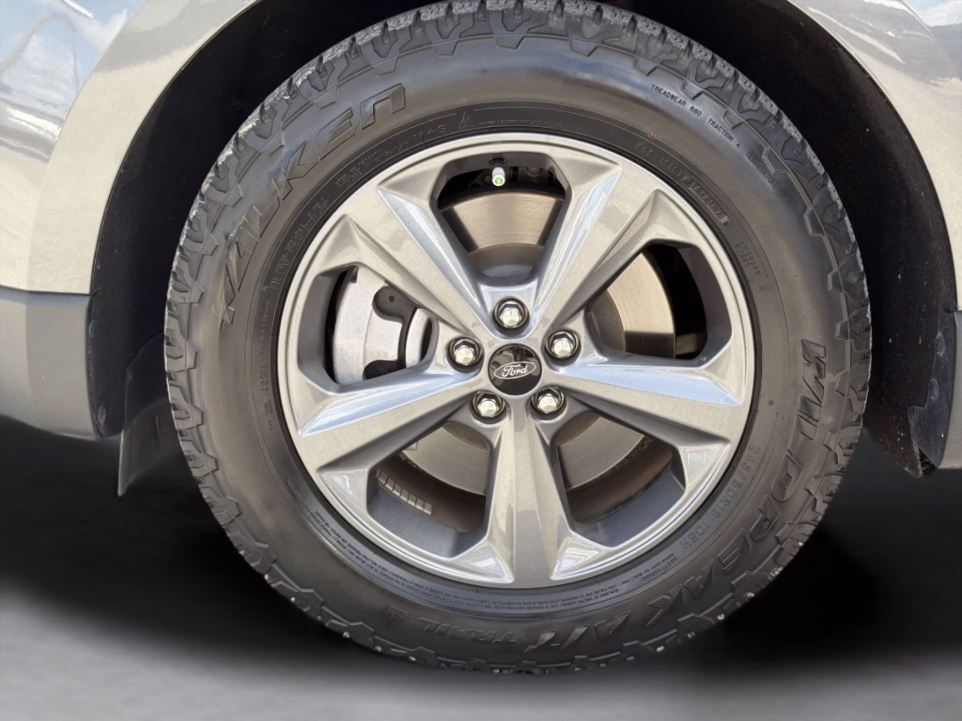 2022 Carbonized Gray Metallic Ford Edge SEL AWD SUV