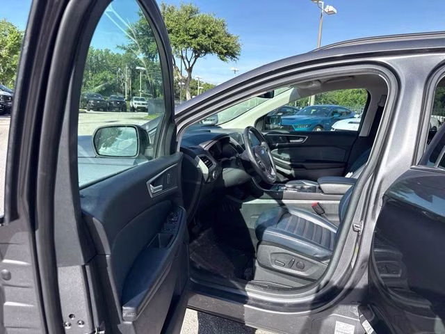 2022 Carbonized Gray Metallic Ford Edge SEL AWD SUV