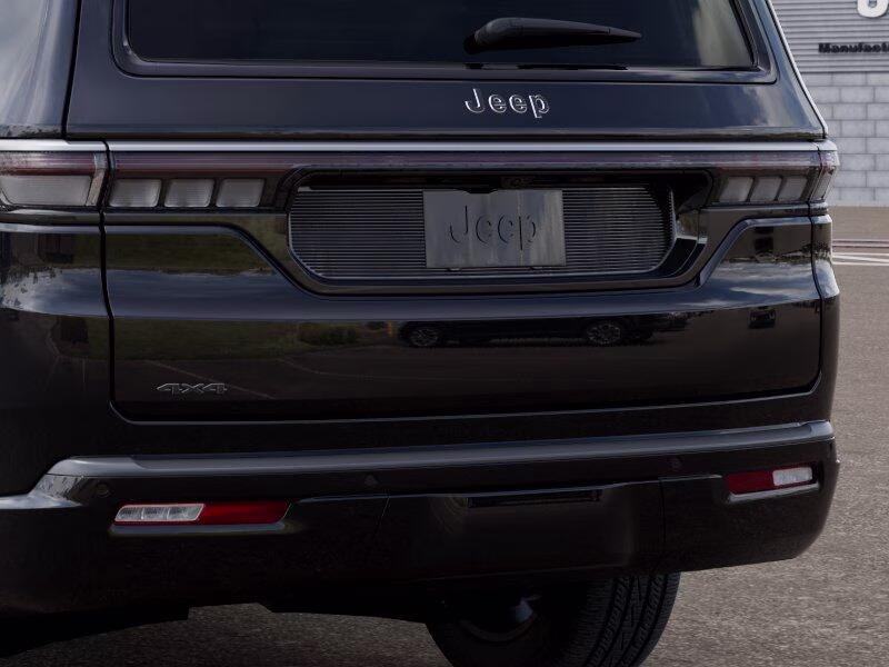 2026 High Gloss Black Jeep Grand Wagoneer Grand Wagoneer 4x4 SUV