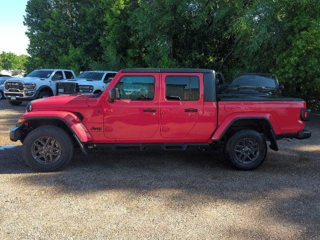 2024 Firecracker Red Clearcoat Jeep Gladiator Sport S 4X4 Truck