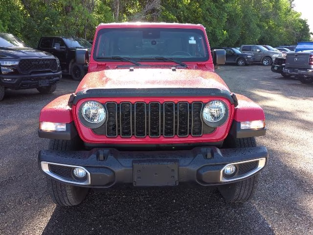 2024 Firecracker Red Clearcoat Jeep Gladiator Sport S 4X4 Truck