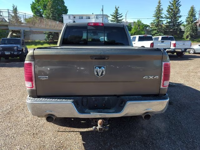 2014 Prairie Pearlcoat Ram 1500 Laramie 4X4 Truck