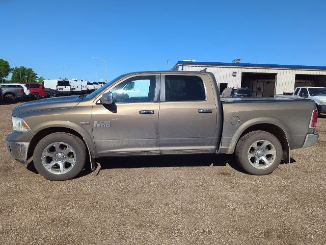 2014 Prairie Pearlcoat Ram 1500 Laramie 4X4 Truck