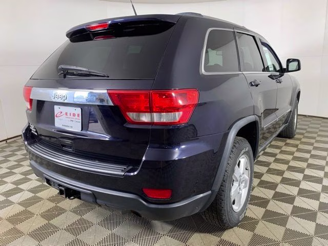 2011 Blackberry Pearlcoat Jeep Grand Cherokee Laredo 4X4 SUV
