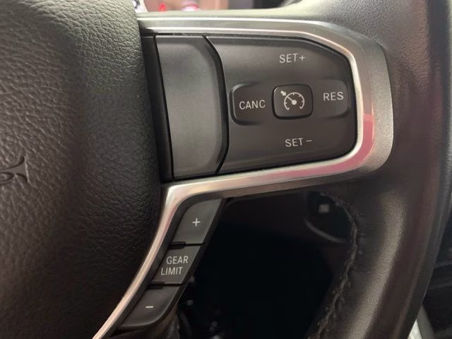 2023 Diamond Black Crystal Pearlcoat Ram 2500 Laramie 4X4 Truck