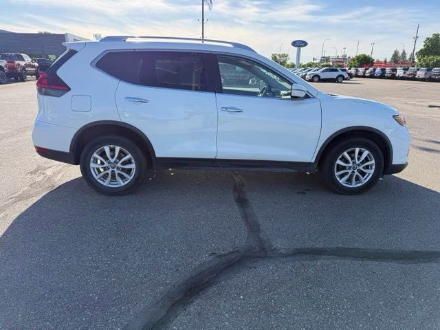 2019 Glacier White Nissan Rogue SV AWD SUV