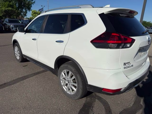 2019 Glacier White Nissan Rogue SV AWD SUV