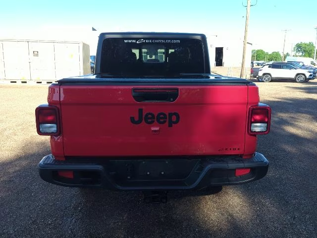2024 Firecracker Red Clearcoat Jeep Gladiator Sport 4X4 Truck