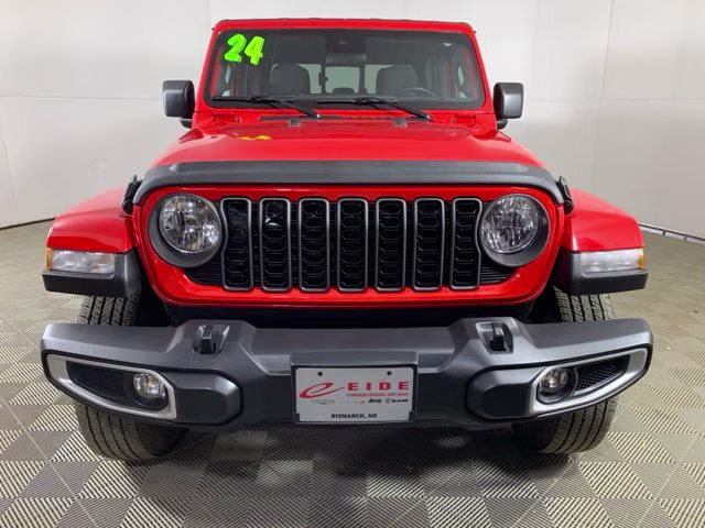 2024 Firecracker Red Clearcoat Jeep Gladiator Sport S 4X4 Truck