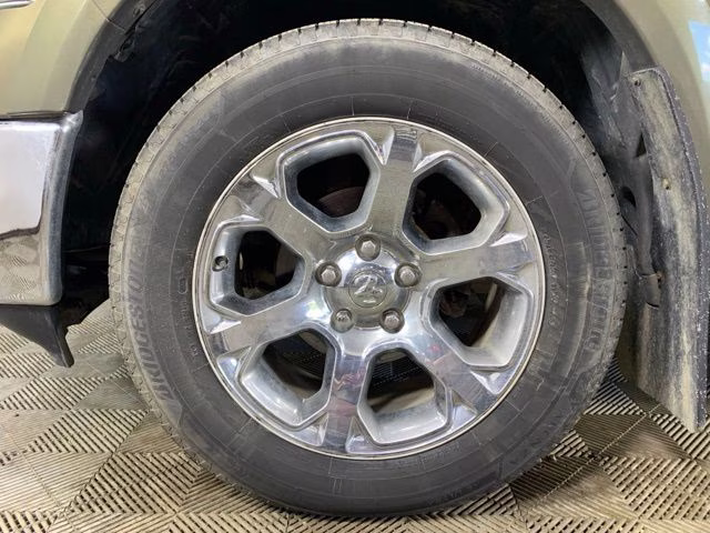 2014 Prairie Pearlcoat Ram 1500 Laramie 4X4 Truck