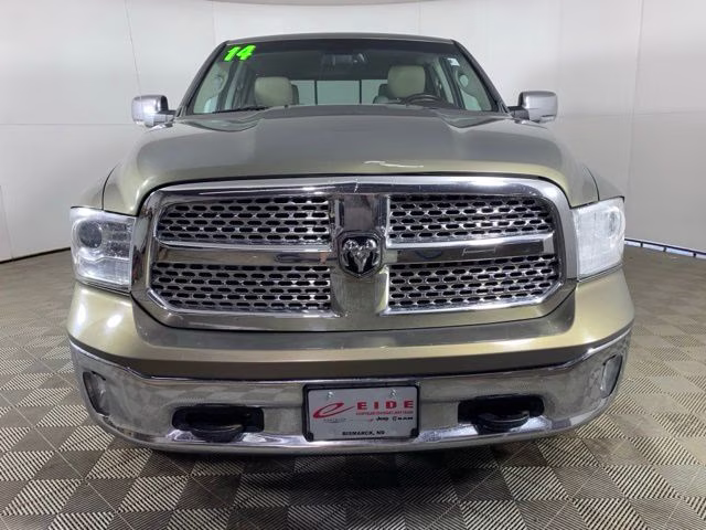 2014 Prairie Pearlcoat Ram 1500 Laramie 4X4 Truck