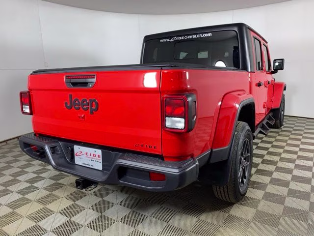2024 Firecracker Red Clearcoat Jeep Gladiator Sport S 4X4 Truck