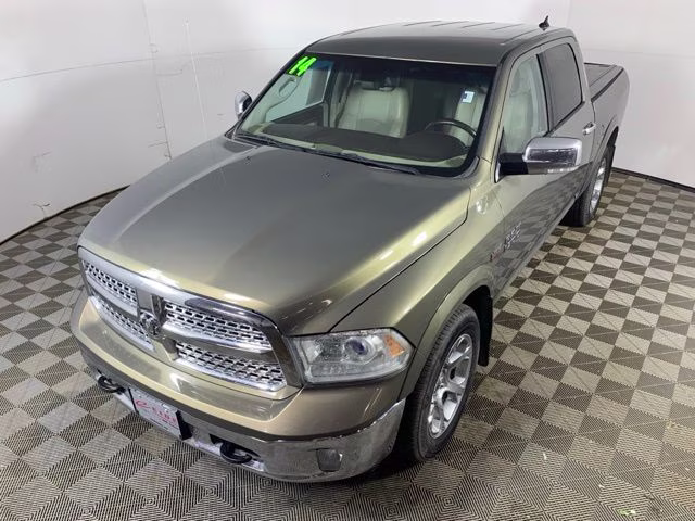 2014 Prairie Pearlcoat Ram 1500 Laramie 4X4 Truck
