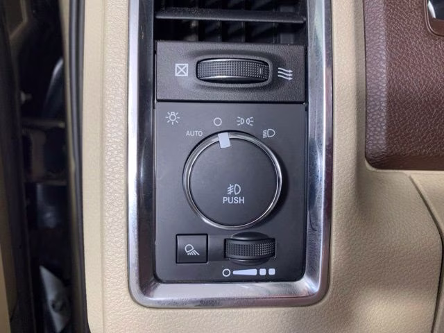 2014 Prairie Pearlcoat Ram 1500 Laramie 4X4 Truck