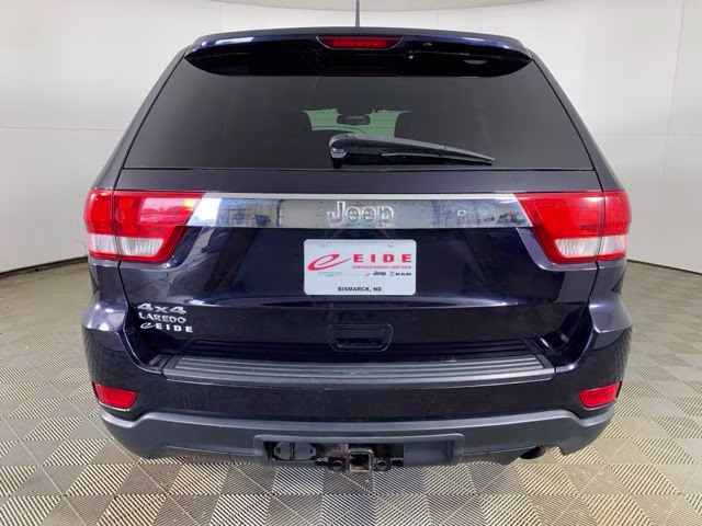 2011 Blackberry Pearlcoat Jeep Grand Cherokee Laredo 4X4 SUV
