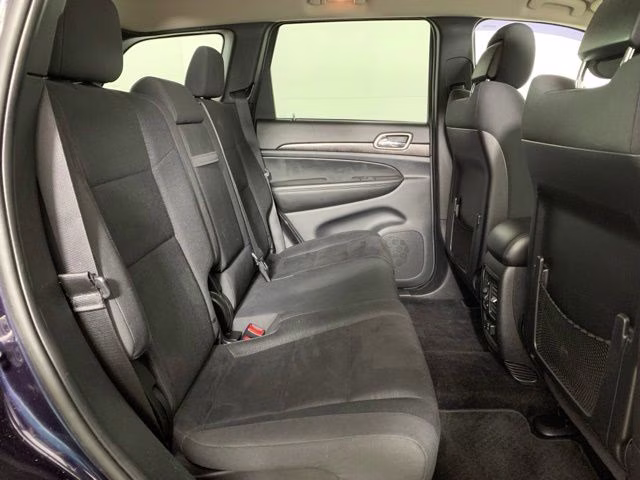 2011 Blackberry Pearlcoat Jeep Grand Cherokee Laredo 4X4 SUV