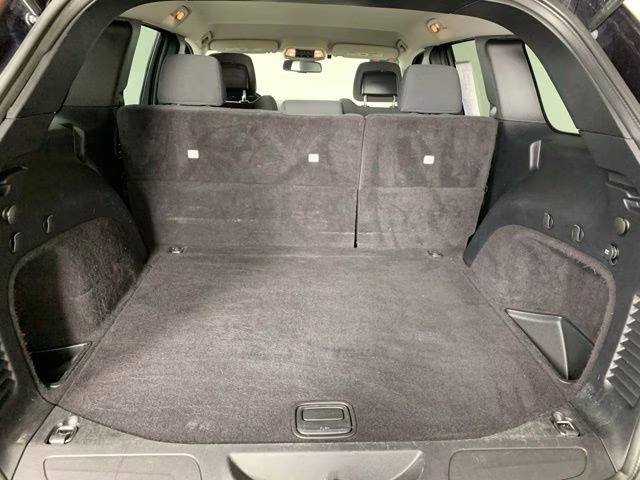 2011 Blackberry Pearlcoat Jeep Grand Cherokee Laredo 4X4 SUV