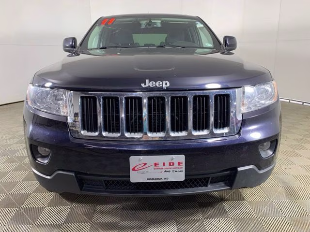 2011 Blackberry Pearlcoat Jeep Grand Cherokee Laredo 4X4 SUV