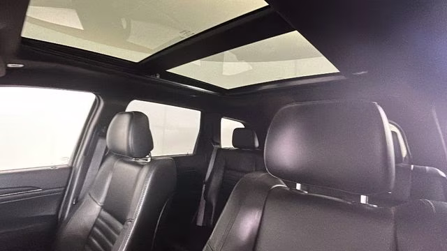 2020 Velvet Red Pearlcoat Jeep Grand Cherokee Limited X 4X4 SUV