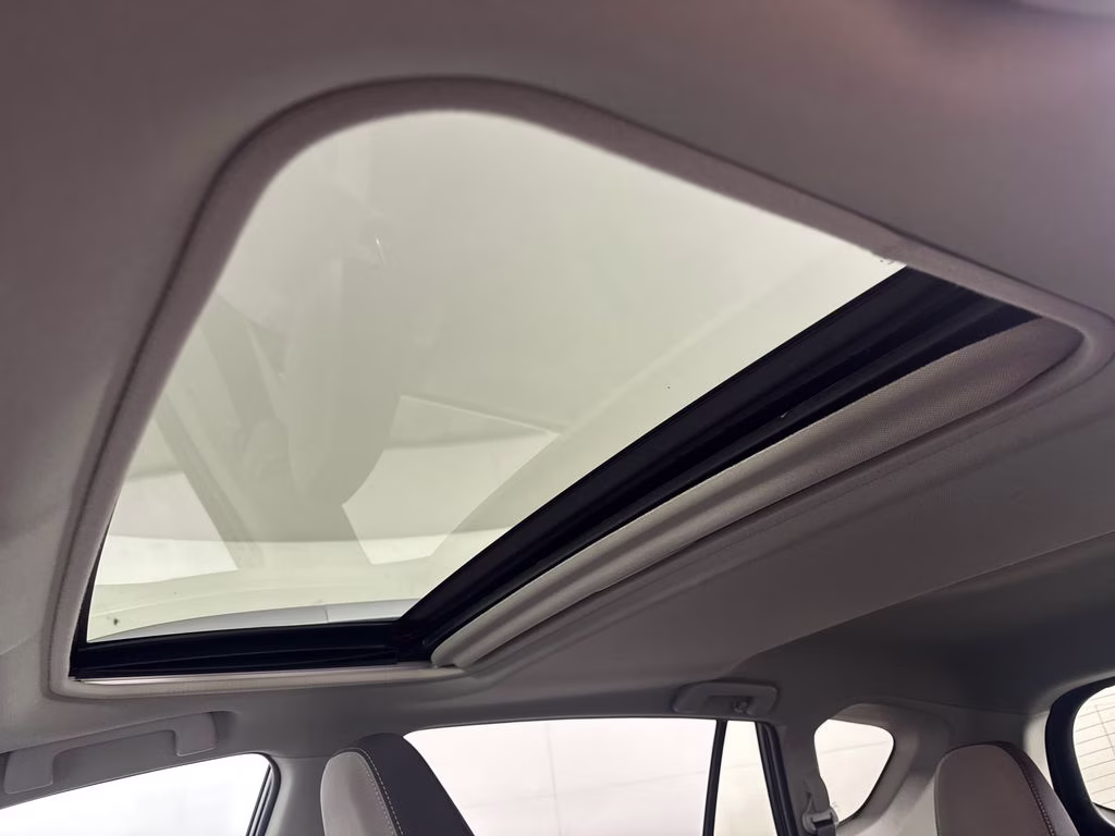 2013 Black Toyota RAV4 XLE FWD SUV