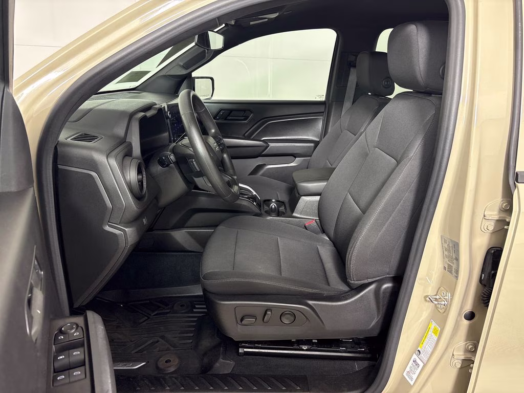 2023 Sand Dune Metallic Chevrolet Colorado Trail Boss 4X4 Truck