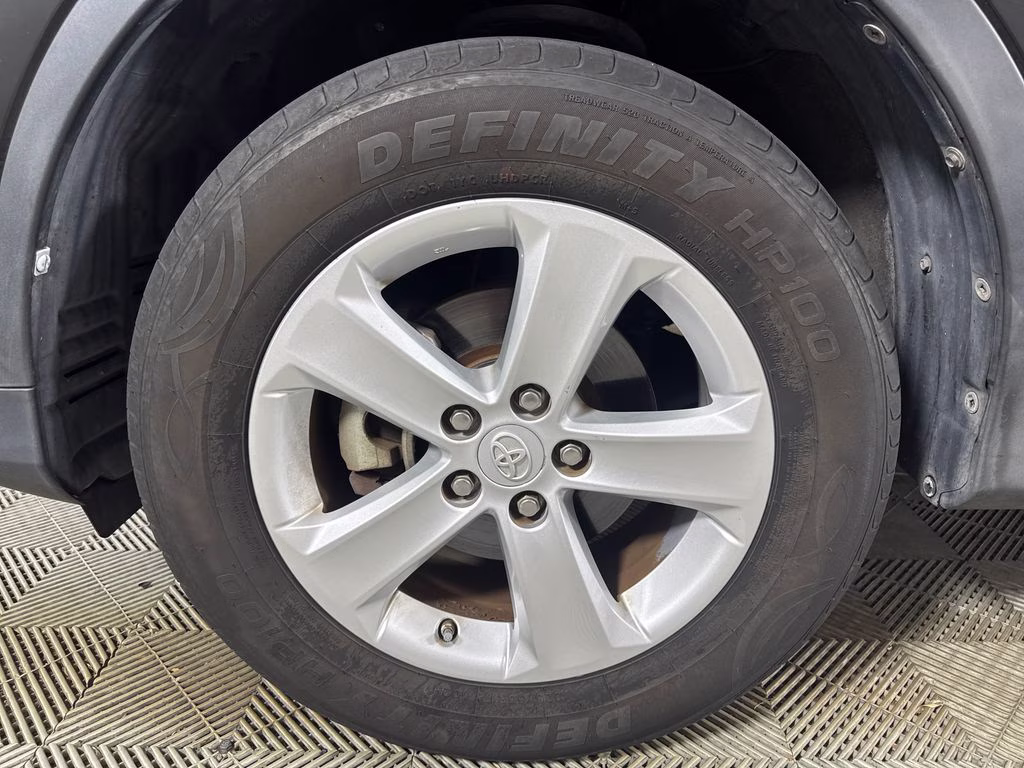 2013 Black Toyota RAV4 XLE FWD SUV