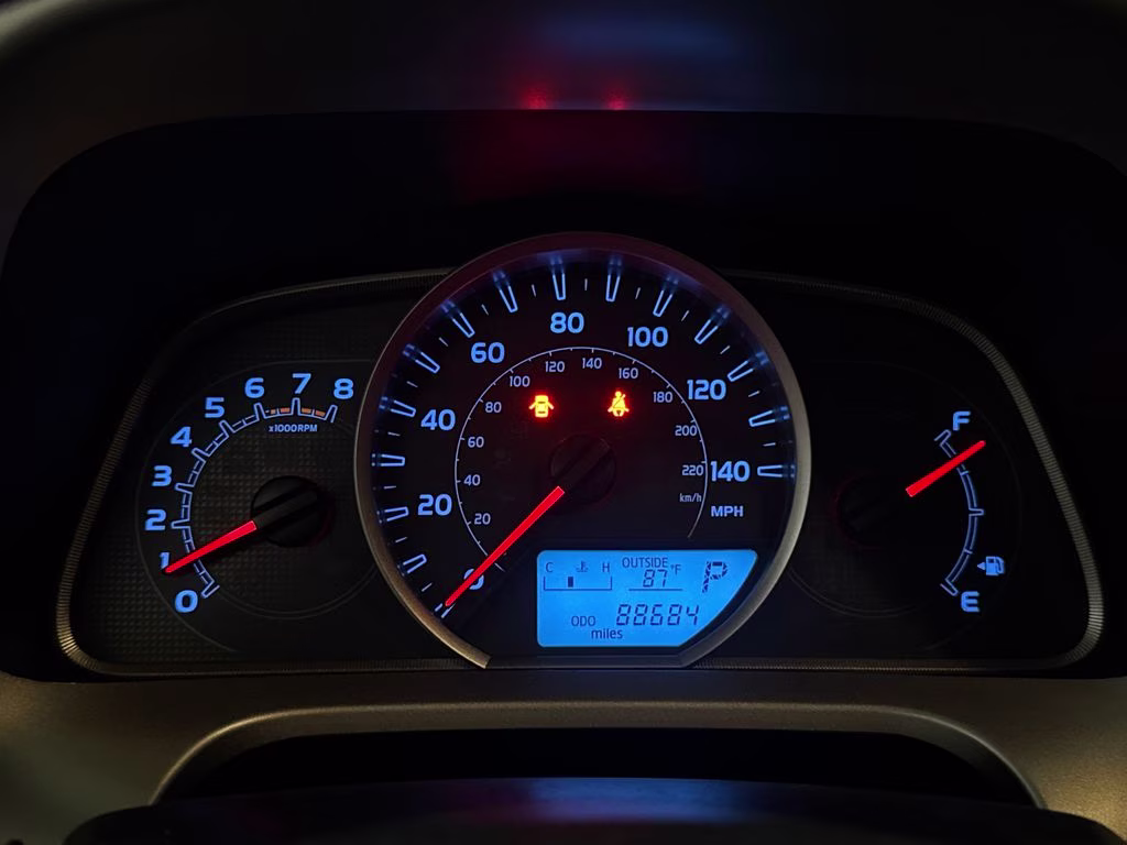 2013 Black Toyota RAV4 XLE FWD SUV