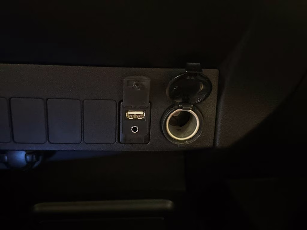 2013 Black Toyota RAV4 XLE FWD SUV