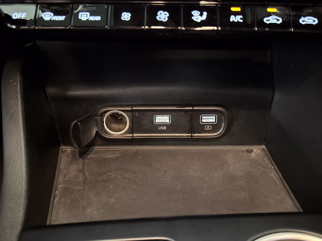 2023 Glacial White Pearl Kia K5 GT-Line FWD Sedan