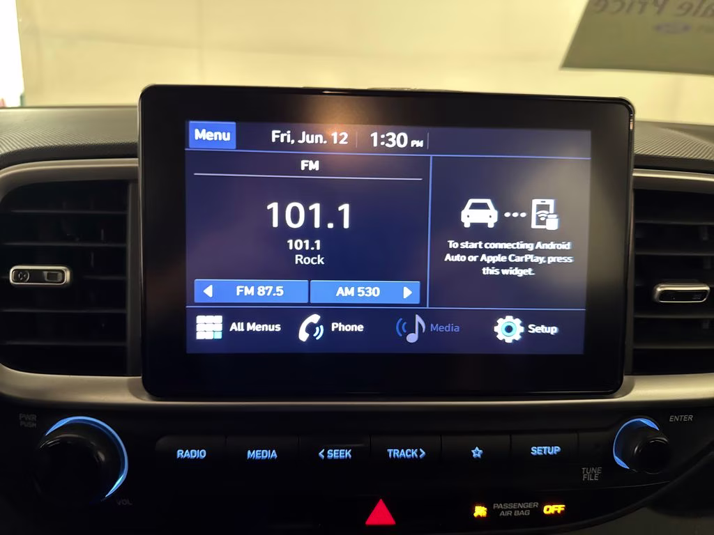 2022 Intense Blue Hyundai Venue SE FWD SUV