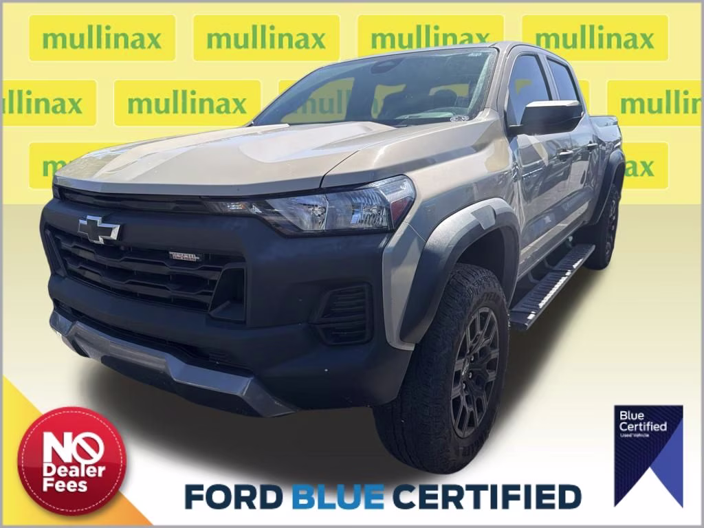2023 Sand Dune Metallic Chevrolet Colorado Trail Boss 4X4 Truck