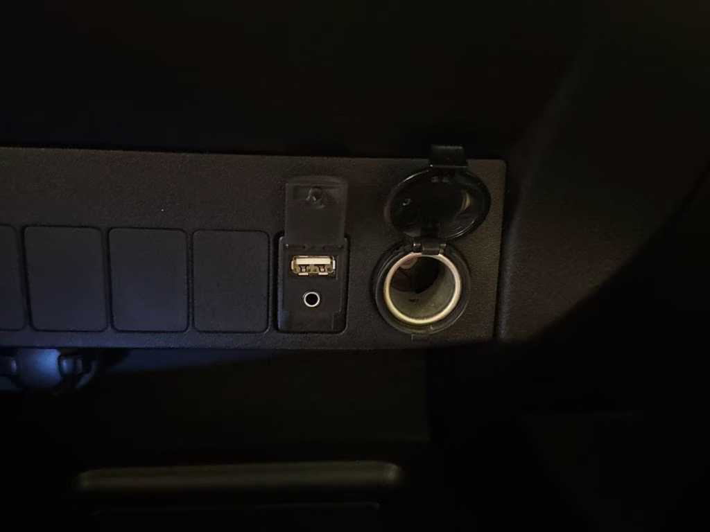 2013 Black Toyota RAV4 XLE FWD SUV