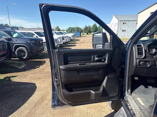 2024 Patriot Blue Pearlcoat Ram 2500 Tradesman 4X4 Truck