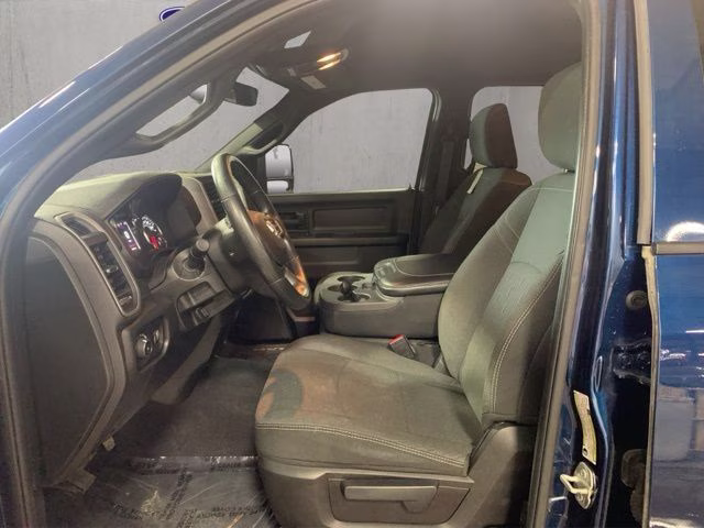 2024 Patriot Blue Pearlcoat Ram 2500 Tradesman 4X4 Truck