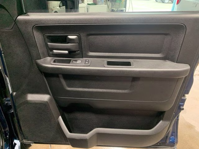 2024 Patriot Blue Pearlcoat Ram 2500 Tradesman 4X4 Truck