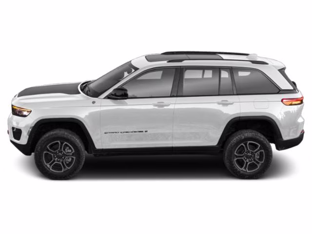 2022 Bright White Clearcoat Jeep Grand Cherokee Altitude 4X4 SUV