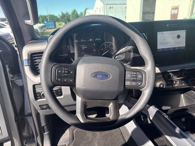 2025 Avalanche Ford Super Duty F-350 SRW XLT 4X4 Truck