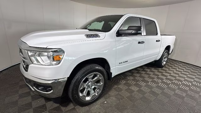 2023 Bright White Clearcoat Ram 1500 Big Horn/Lone Star 4X4 Truck
